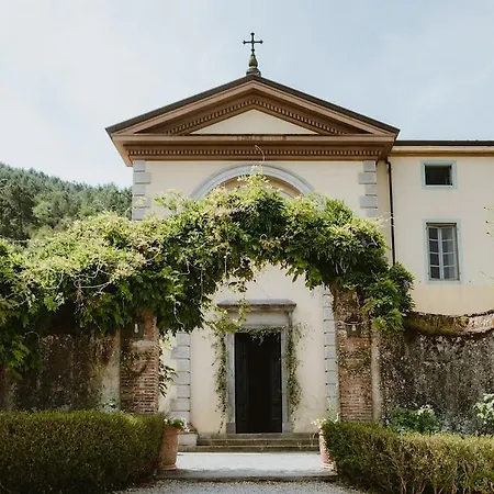 Michaela Bed & Breakfast 4*
