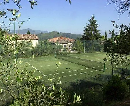 Michaela 4*
