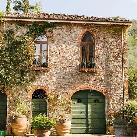 Michaela Bed & Breakfast 4*