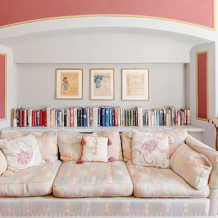 Michaela Bed & Breakfast 4*