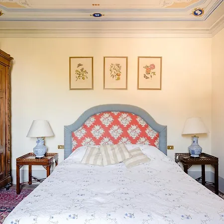 Michaela Bed & Breakfast 4*